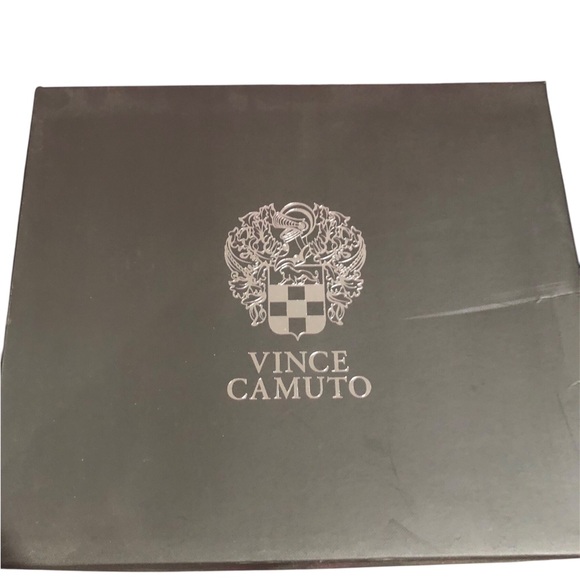 Vince Camuto gray pointed toe booties - Picture 4 of 5